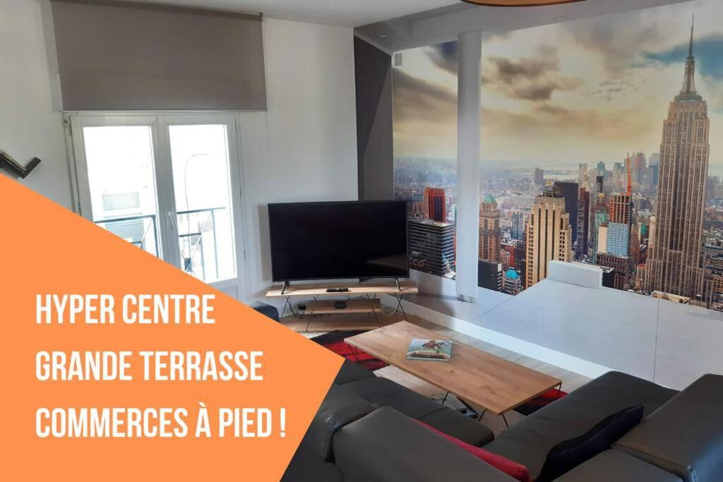 Appartement Renove Le New-York En Centre Ville - Terrasse Et Parking - Non Climatise La Roche-Chalais Dış mekan fotoğraf