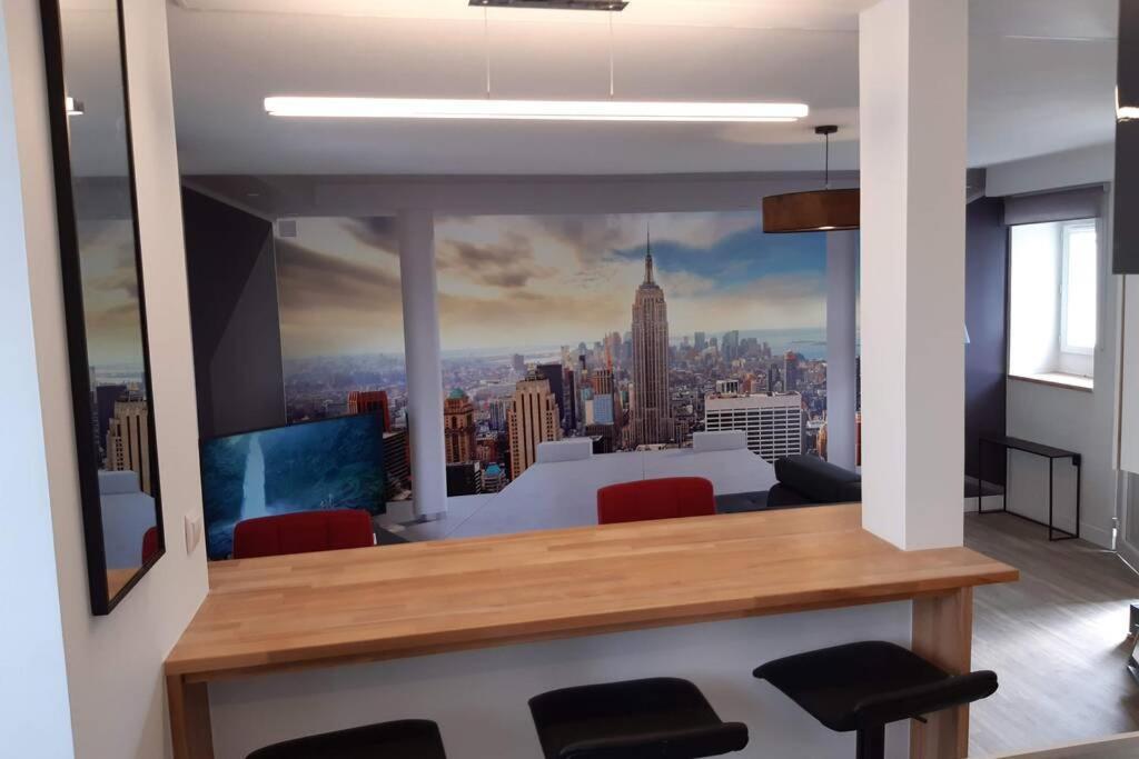 Appartement Renove Le New-York En Centre Ville - Terrasse Et Parking - Non Climatise La Roche-Chalais Dış mekan fotoğraf